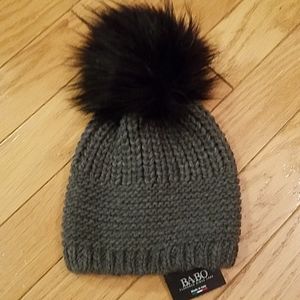 NWT Ba-Bo knit hat with faux fur pom